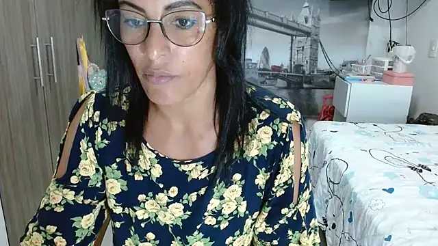 kateleyagrey online show from 02/09/25, 02:06