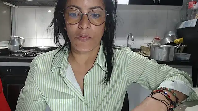 kateleyagrey online show from 09/22/25, 11:12