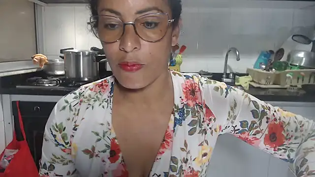 kateleyagrey online show from 10/22/25, 08:08