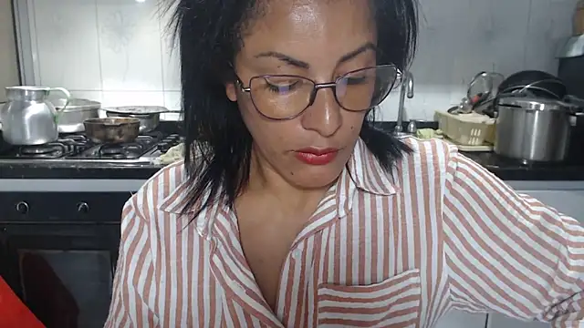 kateleyagrey online show from 11/07/25, 07:47