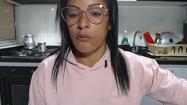 kateleyagrey online show from 04/15/26, 07:58