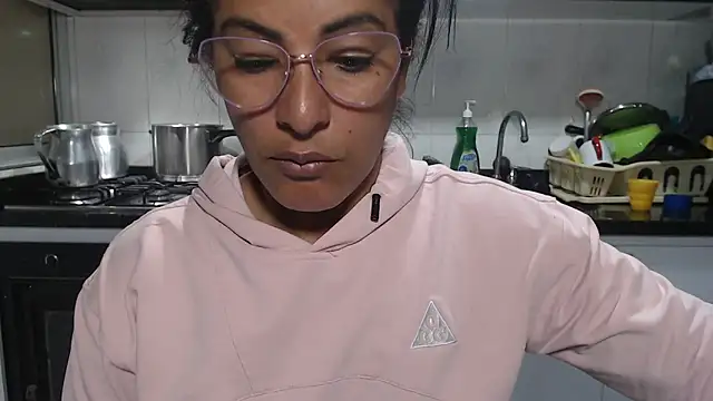 kateleyagrey online show from 04/23/26, 08:00