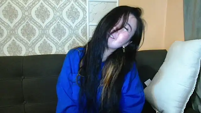 Snapshot of Bet_Lu chatting on 12/07/24, 05:37 Bet Lu online show from 12/07/24, 05:37