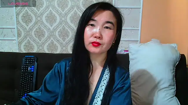 Snapshot of Bet_Lu chatting on 02/18/25, 09:32 Bet Lu online show from 02/18/25, 09:32