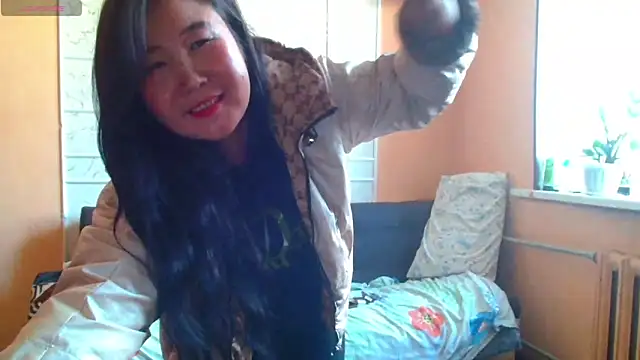 Snapshot of Bet_Lu chatting on 03/13/25, 08:32 Bet Lu online show from 03/13/25, 08:32