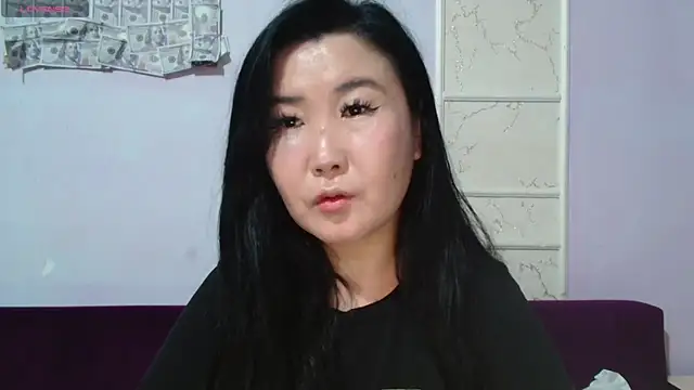 Snapshot of Bet_Lu chatting on 04/26/26, 10:02 Bet Lu online show from 04/26/26, 10:02