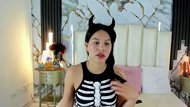 lulumars online show from 10/28/25, 05:11