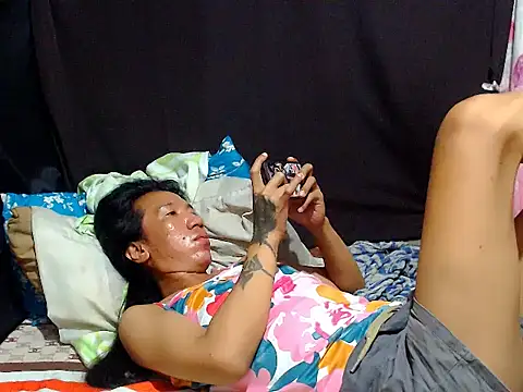 Snapshot of AsianNaughtiesMistress chatting on 07/03/26, 09:27 AsianNaughtiesMistress online show from 07/03/26, 09:27