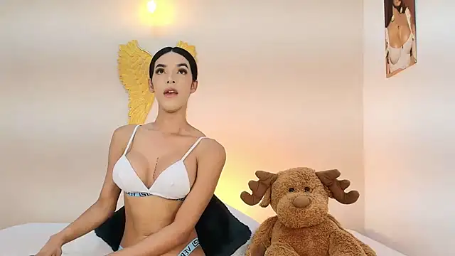 salome Collins 1 online show from 04/23/26, 11:40