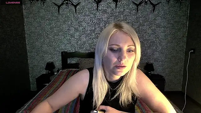 Snapshot of annagreeneyess chatting on 04/15/26, 12:34 annagreeneyess online show from 04/15/26, 12:34