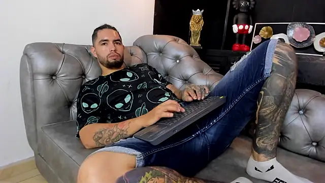 matteosantos online show from 03/04/25, 02:53