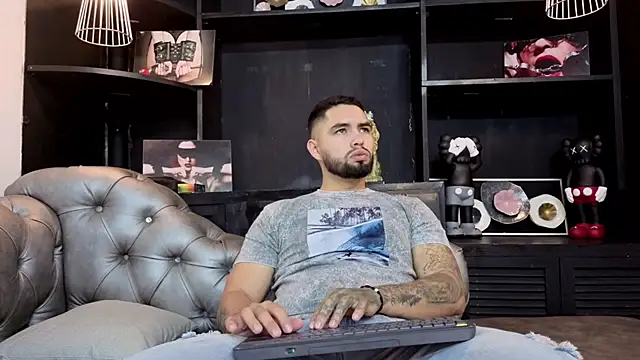 matteosantos online show from 10/15/25, 11:43