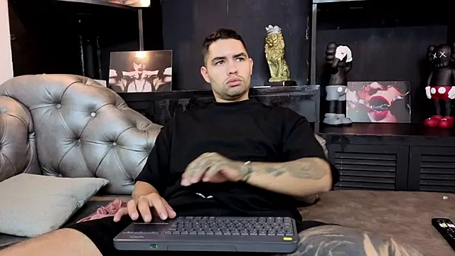 matteosantos online show from 10/22/25, 11:43