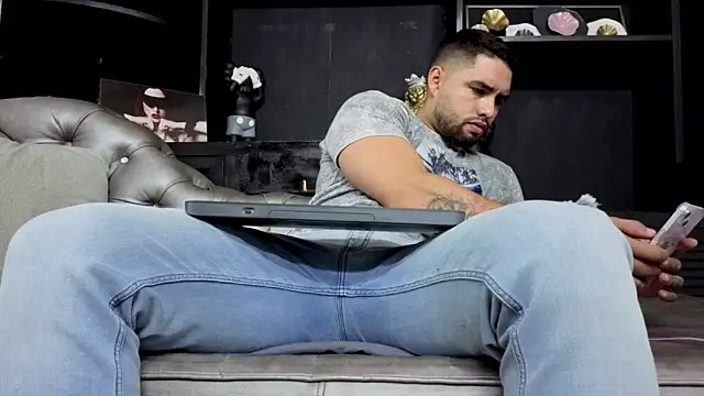 matteosantos online show from 11/22/25, 11:42