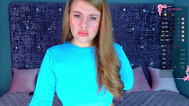 NoraBigAss online show from 03/03/26, 01:01