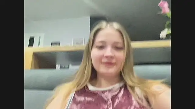 CharmingSarah online show from 03/12/25, 04:24