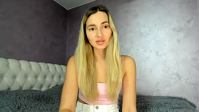  DarkRose  online show from 11/06/25, 12:17