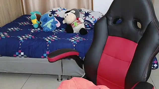  anastasia online show from 02/19/25, 09:36