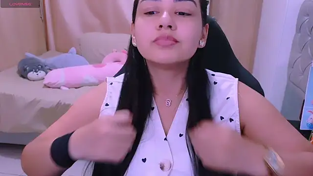 Snapshot of _anastasia chatting on 05/04/26, 08:05 anastasia online show from 05/04/26, 08:05