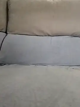 LoGaNfree88 online show from 04/19/26, 03:44