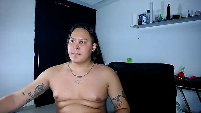 junaiker roa online show from 11/01/25, 01:18