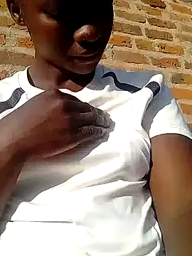 Snapshot of shape30 chatting on 01/16/25, 05:00 shape30 online show from 01/16/25, 05:00