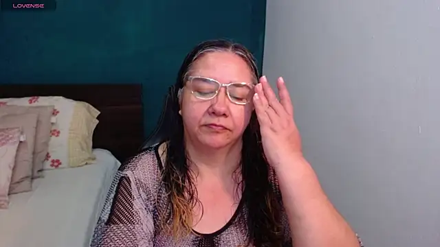 scaelettdubois online show from 05/26/26, 02:18