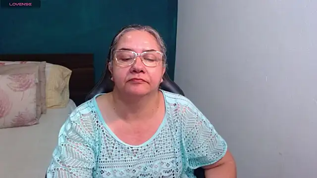 scaelettdubois online show from 06/13/26, 01:47
