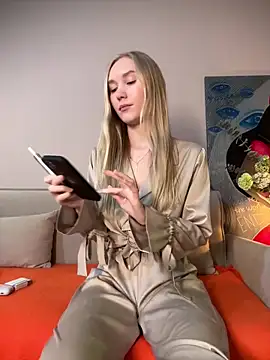 Snapshot of MariaTull chatting on 02/10/26, 04:22 MariaTull online show from 02/10/26, 04:22