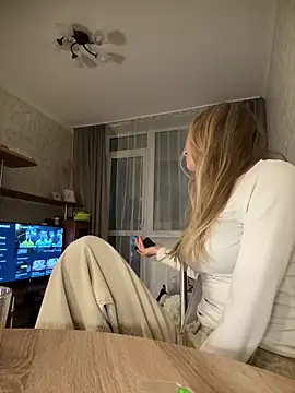 Snapshot of MariaTull chatting on 03/04/26, 11:11 MariaTull online show from 03/04/26, 11:11