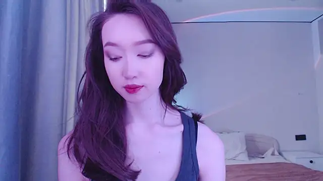 Snapshot of _luna_022 chatting on 12/20/24, 04:53 luna 022 online show from 12/20/24, 04:53