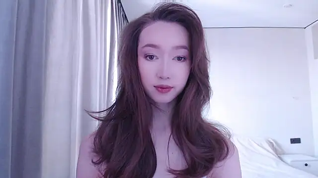 Snapshot of _luna_022 chatting on 12/23/24, 05:49 luna 022 online show from 12/23/24, 05:49