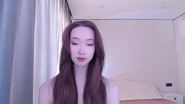 Snapshot of _luna_022 chatting on 12/26/24, 04:10 luna 022 online show from 12/26/24, 04:10