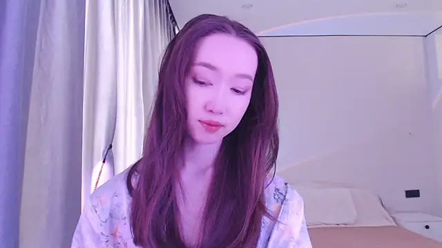 Snapshot of _luna_022 chatting on 12/27/24, 05:09 luna 022 online show from 12/27/24, 05:09