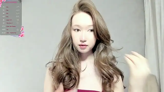 Snapshot of _luna_022 chatting on 03/21/25, 04:40 luna 022 online show from 03/21/25, 04:40