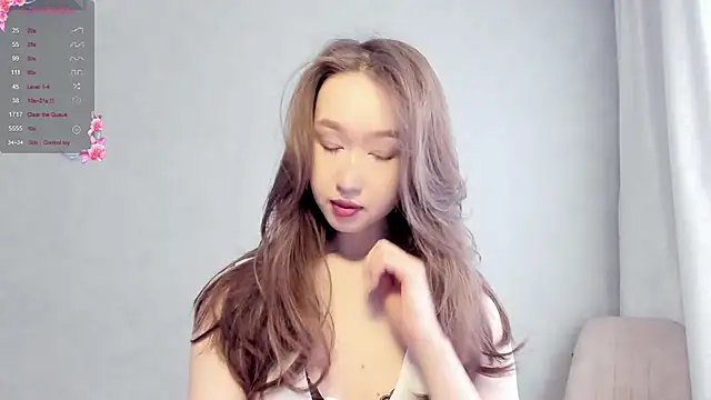 Snapshot of _luna_022 chatting on 03/22/25, 07:04 luna 022 online show from 03/22/25, 07:04