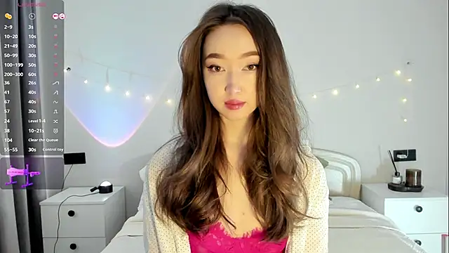 Snapshot of _luna_022 chatting on 09/19/25, 04:25 luna 022 online show from 09/19/25, 04:25