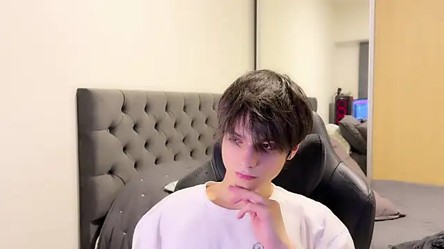 SasukeUhchiaa online show from 01/02/25, 01:27