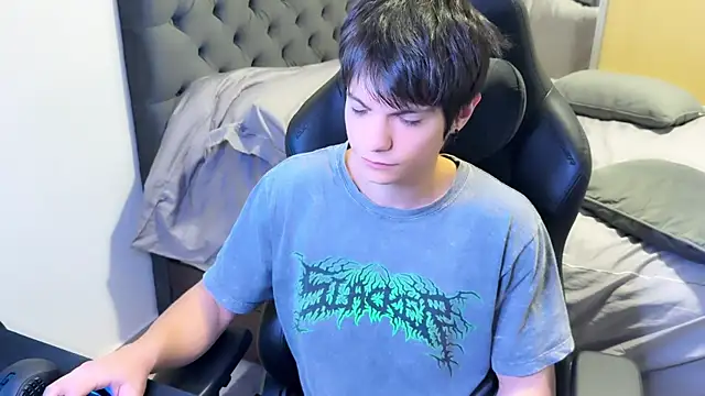 SasukeUhchiaa online show from 02/27/25, 01:48