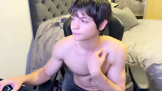 SasukeUhchiaa online show from 03/06/25, 02:40