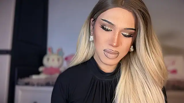 Ts glamxxxx online show from 01/15/26, 01:10