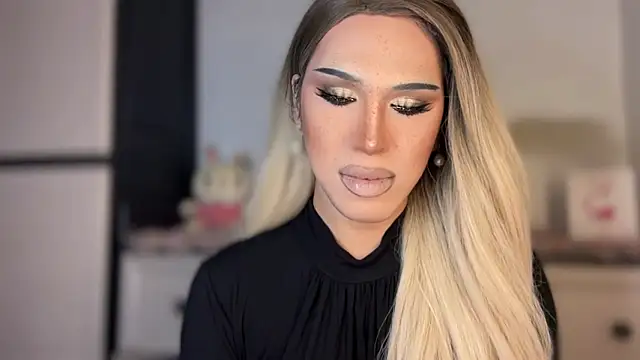 Ts glamxxxx online show from 02/10/26, 03:32