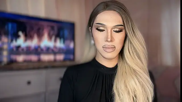 Ts glamxxxx online show from 04/03/26, 02:42