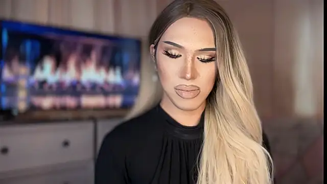 Ts glamxxxx online show from 04/21/26, 02:51