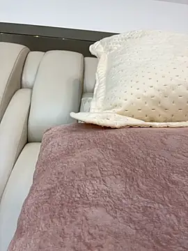 ALISSON FOXXX1 online show from 10/25/25, 04:46