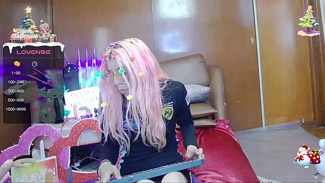 Skinygirl online show from 01/28/25, 11:17