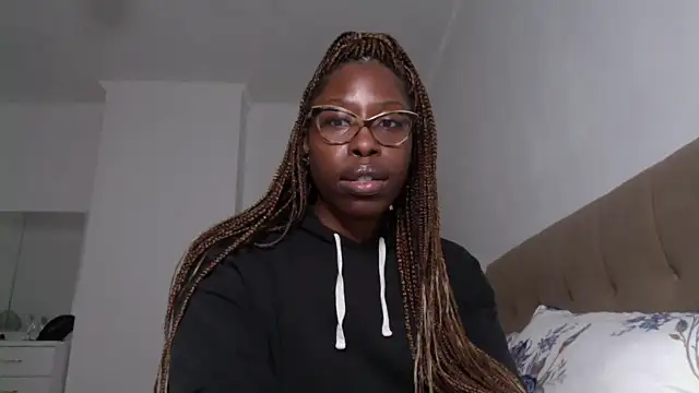 MadamIndigo online show from 12/21/24, 05:29