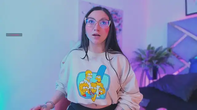 lucy neil online show from 11/14/25, 02:32