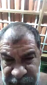 Snapshot of Peludo173317 chatting on 12/19/24, 01:18 Peludo173317 online show from 12/19/24, 01:18