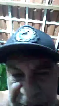 Snapshot of Peludo173317 chatting on 02/14/25, 01:02 Peludo173317 online show from 02/14/25, 01:02
